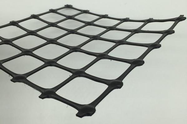 土工格柵檢測(cè)數(shù)據(jù)的影響因素解析  第3張