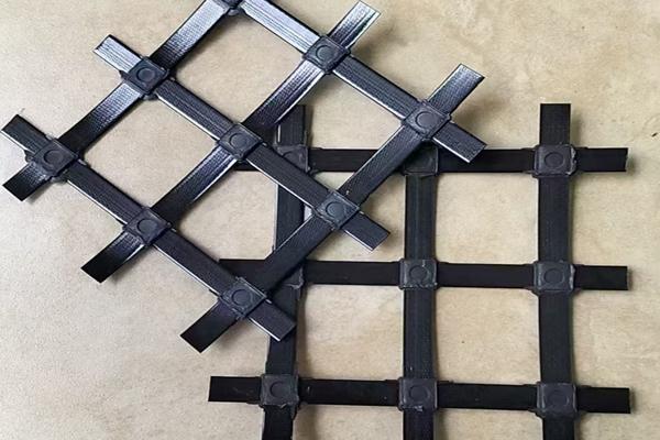 高韌性聚酯紗線集束土工格柵在機(jī)場(chǎng)路面中的應(yīng)用有哪些  第3張